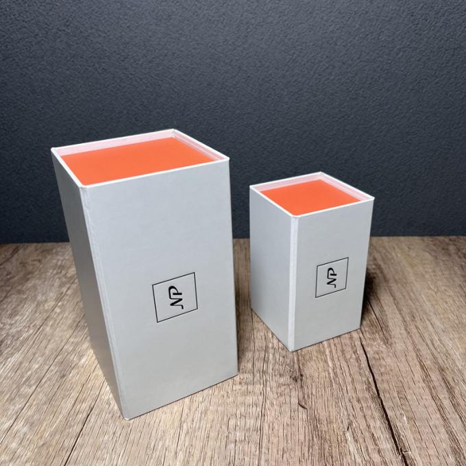 Logo su ordinazione d'imballaggio su misura di lusso dei contenitori di regalo del contenitore di carta del cartone di Matte White Magnetic Collapsible Rigid grande
