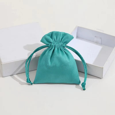 Borse del velluto del sacchetto dei gioielli del cordone di colore di Candy piccole per gioielli