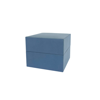 Il supporto blu-chiaro dell'orologio ha impresso Logo Watch And Bracelet Box