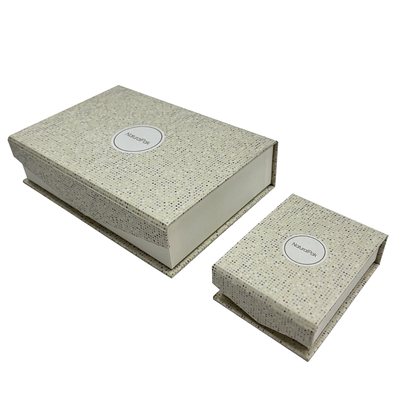 Scatola magnetica di Matt Lamination Folding Paper Gift con il logo ricoprente UV nero lucido